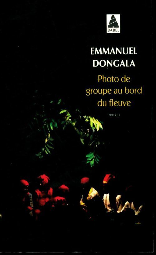 Photo de groupe au bord du fleuve - Emmanuel Dongala - Livre